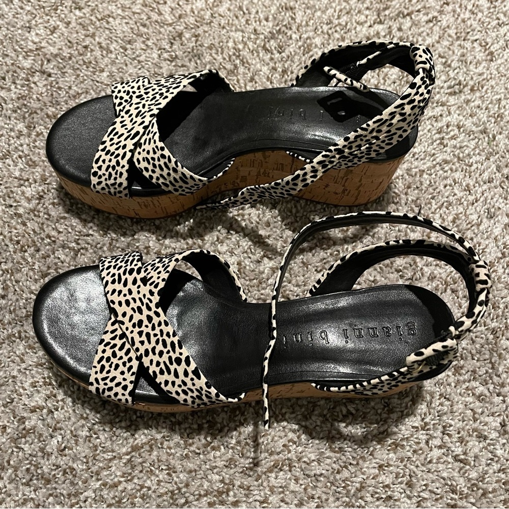 Gianni Bini sandals